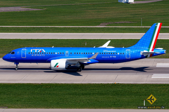 Airbus A220-300